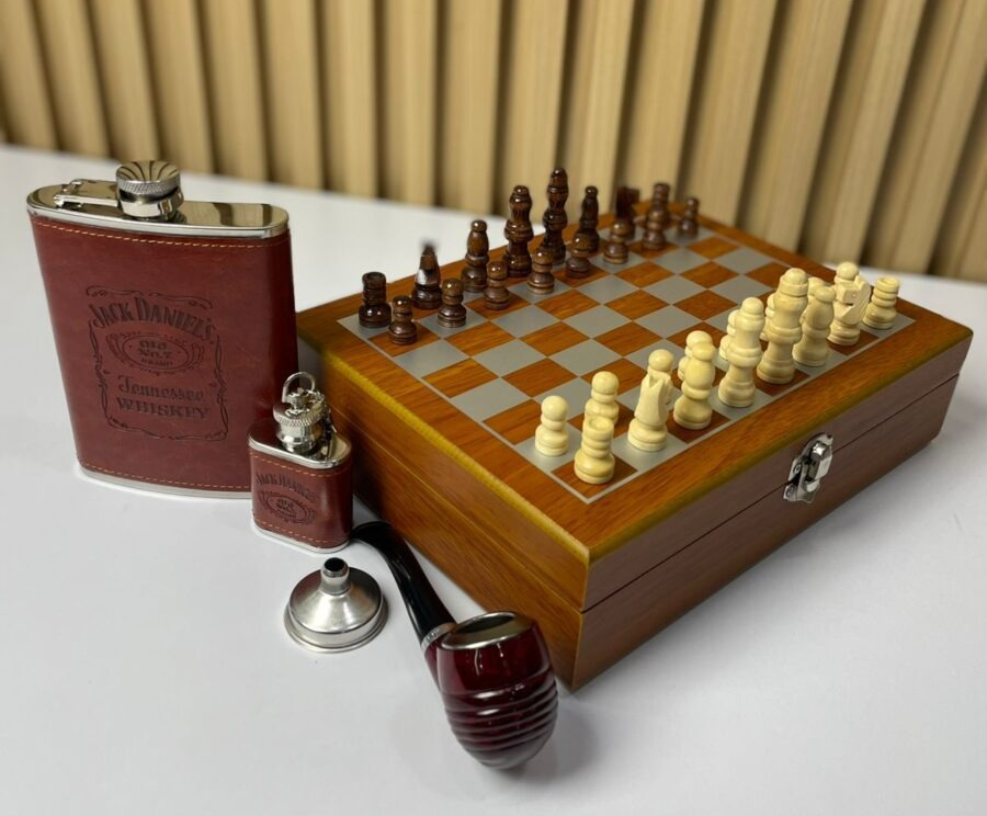 Miniatura 5 de Set De Regalo Jack Daniel’s Con Ajedrez